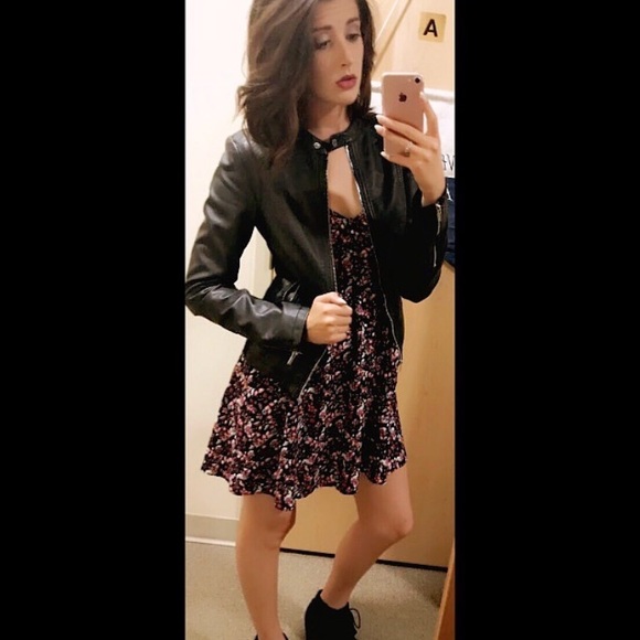 Meet your Posher, Kenzie - Picture 1 of 6